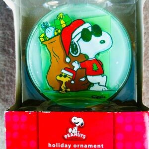 Peanuts Holiday Ornament‎ - Green and Red